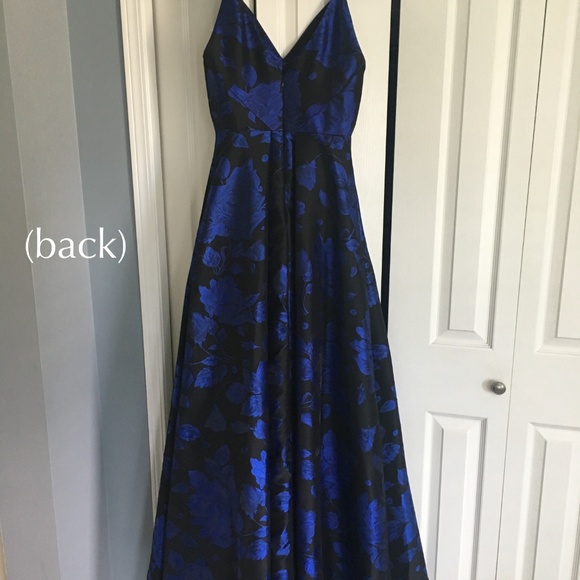 Calvin Klein Black & Blue Floral Formal Dress/Gown - Picture 3 of 4